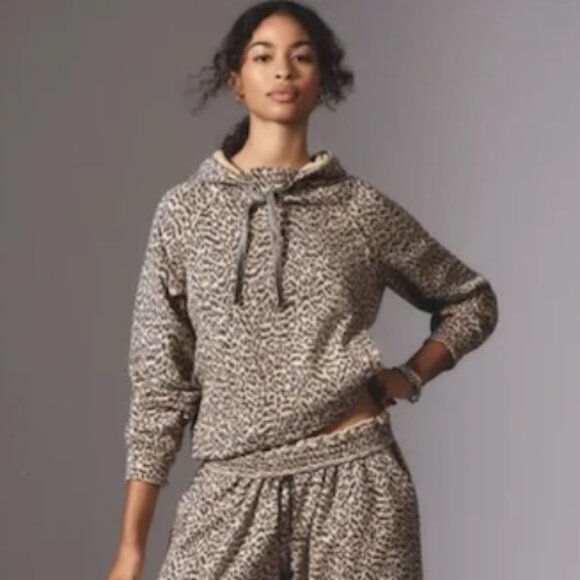 Anthropologie Daily Practice Drawstring Cropped Hoodie Leopard Print Size XS - Picture 3 of 3